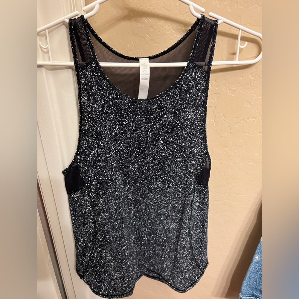Lululemon tank top